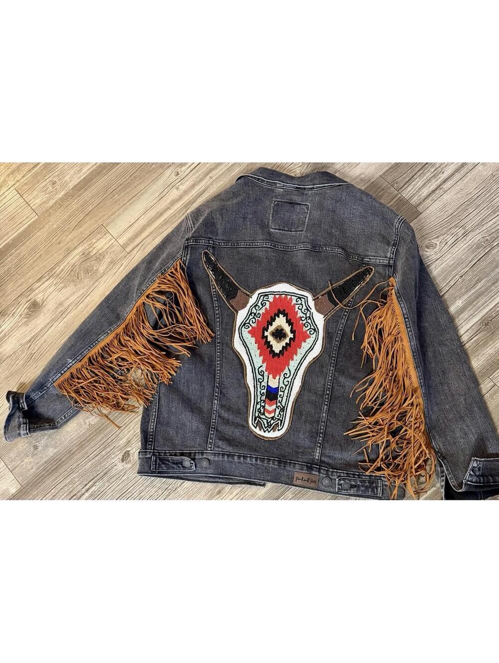 Pink & Silver Levi's denim jacket features a large, hand-beaded cow skull Sz L